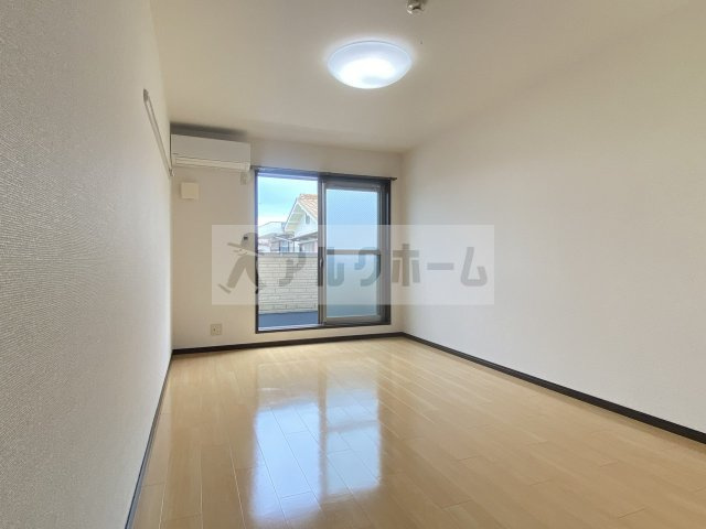 フジパレスパルトネールさとの1番館の居間・リビング