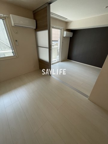 セジュールオッツ高井田の居間・リビング