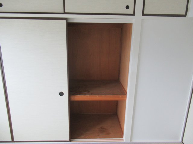 ビレッジハウス南陽2号棟の収納
