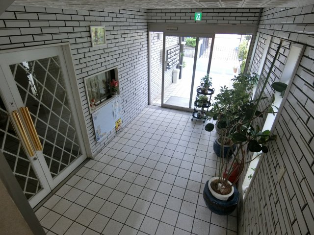 ベルネージュ峯尾のロビー