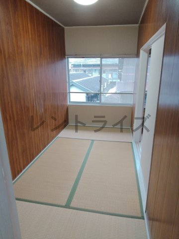 一宮市今伊勢町馬寄字桃木原のアパートの寝室