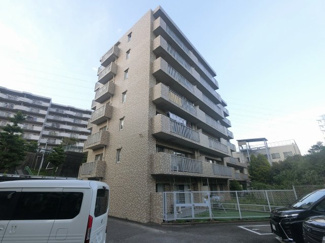 【外観】 | 総戸数３０戸、１９８８年４月築、管理人は巡回勤務につき管理体制良好です♪