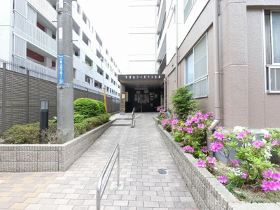 【エントランス】 | 大倉山コーポラスＢ棟 | エントランス部分です。