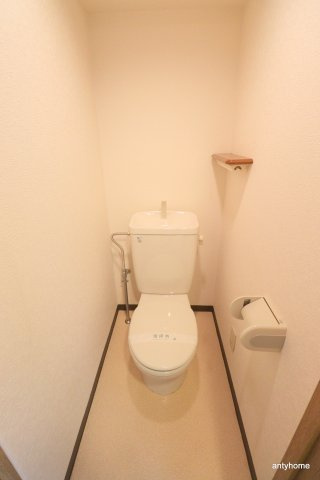 エスリード新大阪第5　仲介手数料無料のトイレ