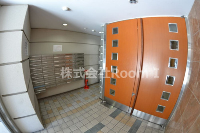 【エントランス】 | エイペックス松屋町ヴァンデュール | ゆとりのあるエントランスです