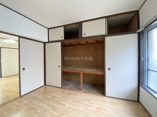 江波鋳機ビルの収納