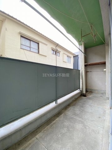 江波鋳機ビルのバルコニー