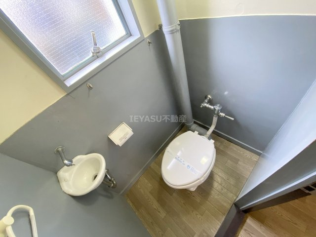 江波鋳機ビルのトイレ