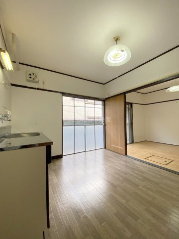 江波鋳機ビルの居間・リビング