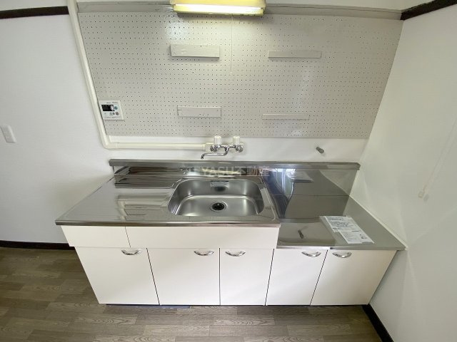 江波鋳機ビルのキッチン