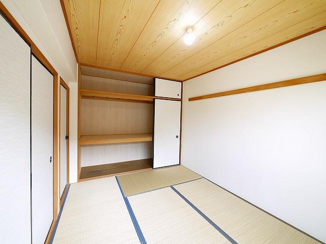 フルーエントⅠの寝室|和室ならではの温かな和の空間で寛ぎの時間を過ごせます