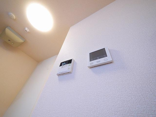レジデンス天理　弐番館のセキュリティ|モニター付きインターホンです