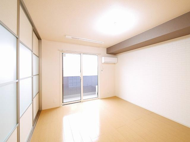 レジデンス天理　弐番館のキッチン|カウンターキッチンなので開放感があります