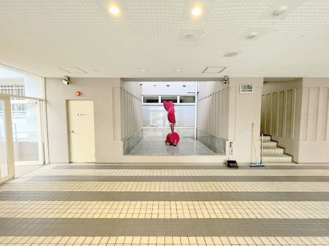 パークフィールドみさと三街区二号館のエントランス|エントランス部分になります。
