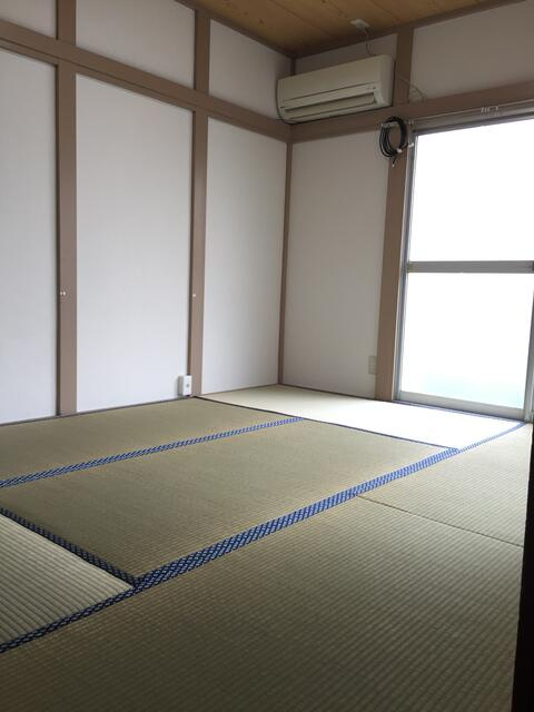 安藤貸家の内装