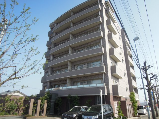 ビブレ日之出の外観|外観タイル貼りのオシャレな造りはさすがです☆彡