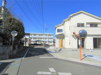 【前面道路含む現地写真】 | 前面道路含む現地写真です