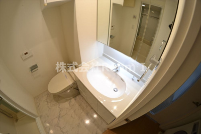 【独立洗面台】 | アルス大手前プレミア | 独立洗面台、朝の身支度には欠かせません