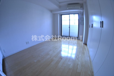 【居間・リビング】 | アルス大手前プレミア | 使いやすいリビングです