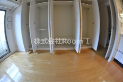 【収納】 | アルス大手前プレミア | たっぷりとした収納スペースです