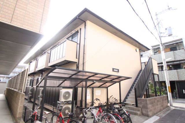 メゾンドゥ長瀬の外観