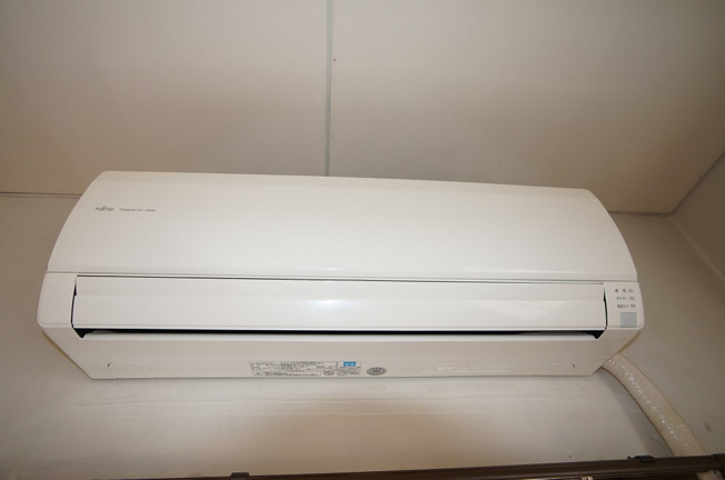 【設備】 | グランドアームス | リビングエアコン