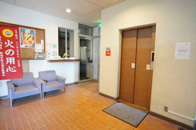 【ロビー】 | グランドアームス