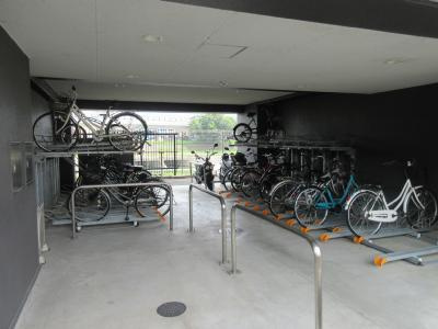 プレサンス京都鴨川の駐車場