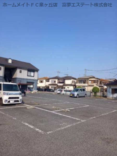 サンモール＊の駐車場