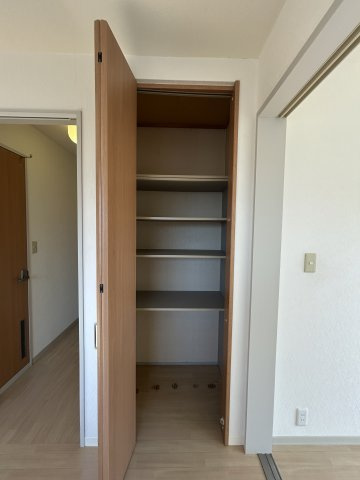 メゾン　アイ　ファミーユ　A棟の収納