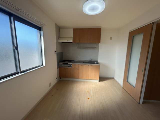 メゾン　アイ　ファミーユ　A棟の居間・リビング