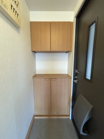 メゾン　アイ　ファミーユ　A棟の玄関