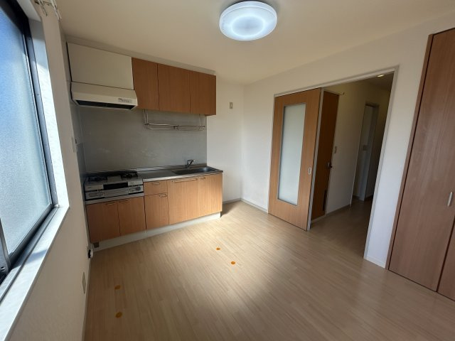 メゾン　アイ　ファミーユ　A棟の居間・リビング