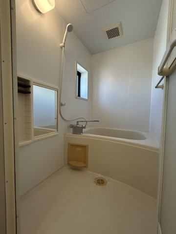 メゾン　アイ　ファミーユ　A棟の浴室