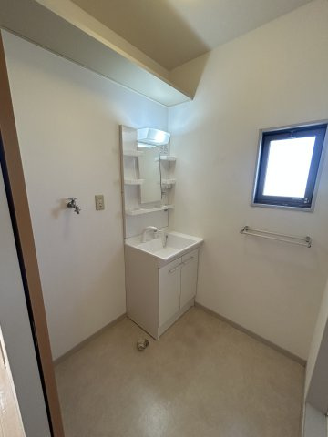 メゾン　アイ　ファミーユ　A棟の洗面所