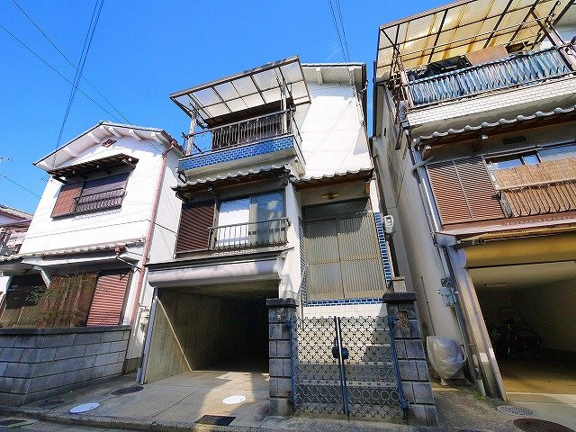 神殿町戸建（400-4）の外観|建物外観を気になさる方へ、見た目の良い物件です