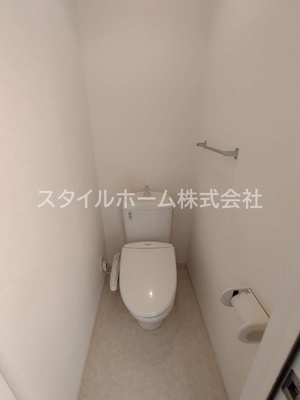 【トイレ】 | ＣＡＳＡ　ＤOＬＣＥ | 別部屋写真です。