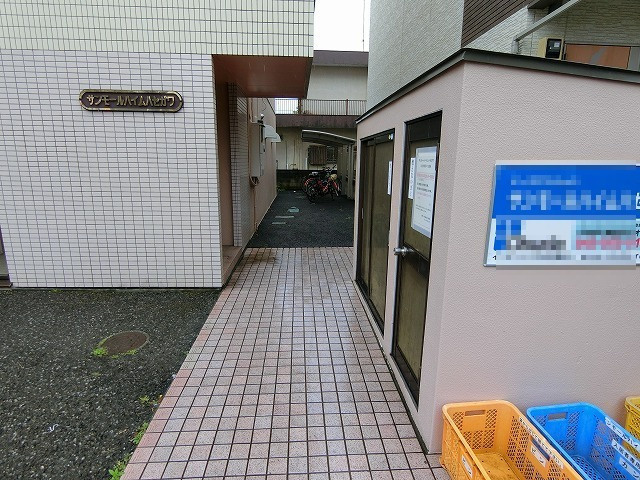 サンモールハイムハセガワのエントランス