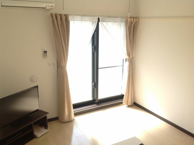 【洋室】 | 稲嶺 