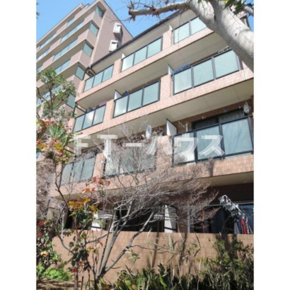 メゾン・ド・アゼリアの外観