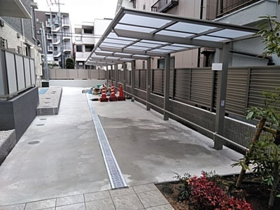 【その他共用部分】 | raffine | 駐輪場