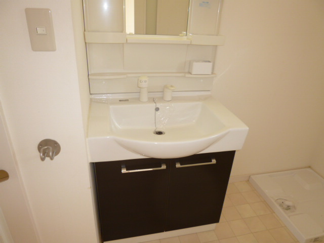 オセロ五番館の独立洗面台|シャンプードレッサー