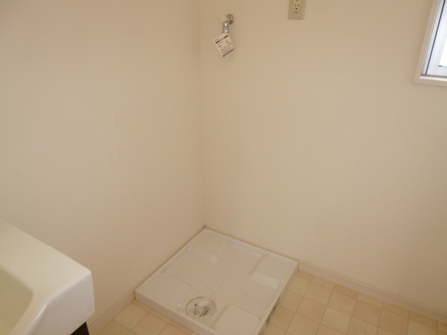 オセロ五番館のその他|洗濯機置場