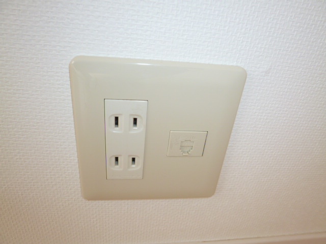 オセロ五番館の設備|電話モジュラー