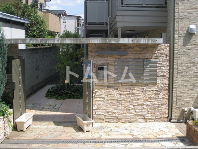 ストリームのエントランス