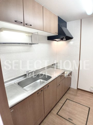 【キッチン】 | ガーデンハーツ | キッチンです