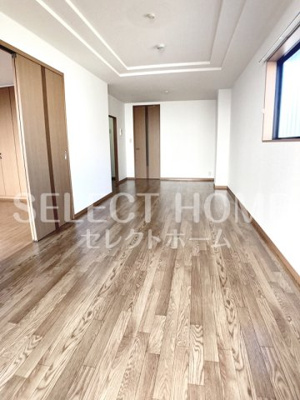 【居間・リビング】 | ガーデンハーツ | ゆったりとした居間です