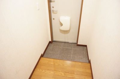 【玄関】 | いずみ壱番館