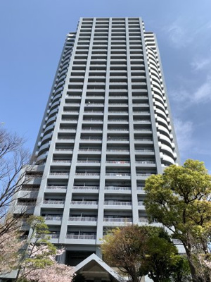 【外観】 | カデンツァ・ザ・タワー | ◎大型ショッピングセンターイオンモール鶴見緑地が2分！！お買い物至便な環境ですね♪
◎大阪メトロ長堀鶴見緑地線『今福鶴見駅』徒歩7分！！
◎近隣には自然豊かな鶴見緑地公園もスポーツにレジャーに楽しめま