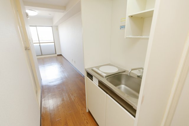 ドエル新小岩のキッチン|別部屋、反転タイプ